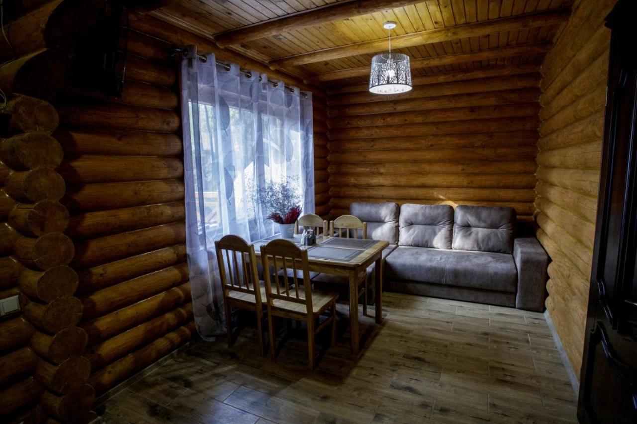 Babintsy Комплекс Відпочинку Goldfіsh Сlubゲストハウス エクステリア 写真